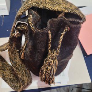 COWHIDE COLUMBIAN BAG